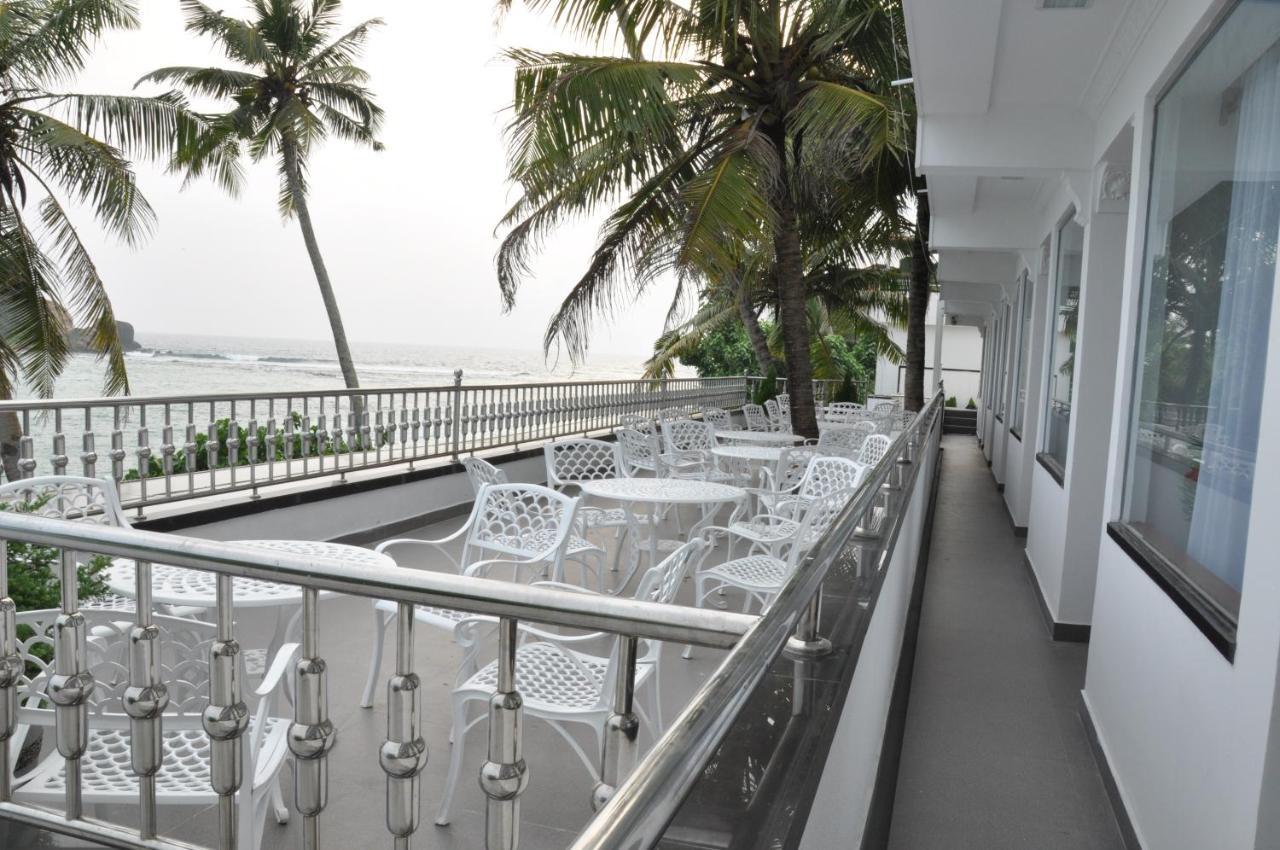 Goviyapana Beach Hotel Ahangama Extérieur photo