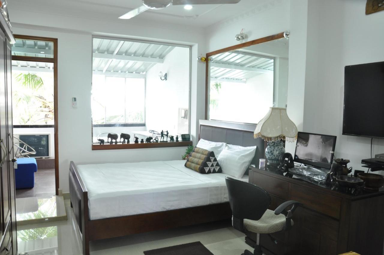 Goviyapana Beach Hotel Ahangama Extérieur photo